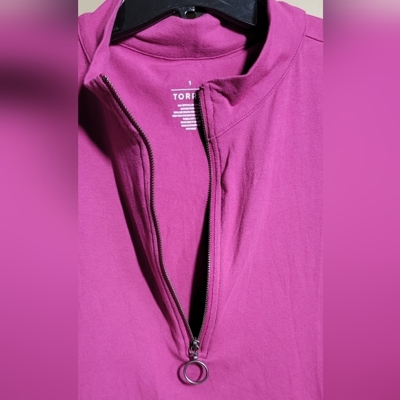 Torrid 1x Foxy mock neck 1/2 zip up fitted tank purple sleeveless top plus size - Picture 5 of 7